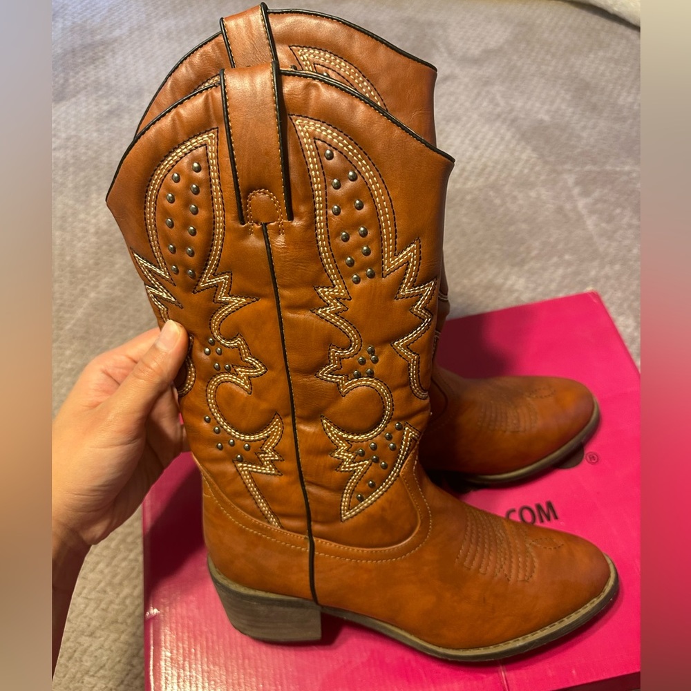 Western boots size 8.5